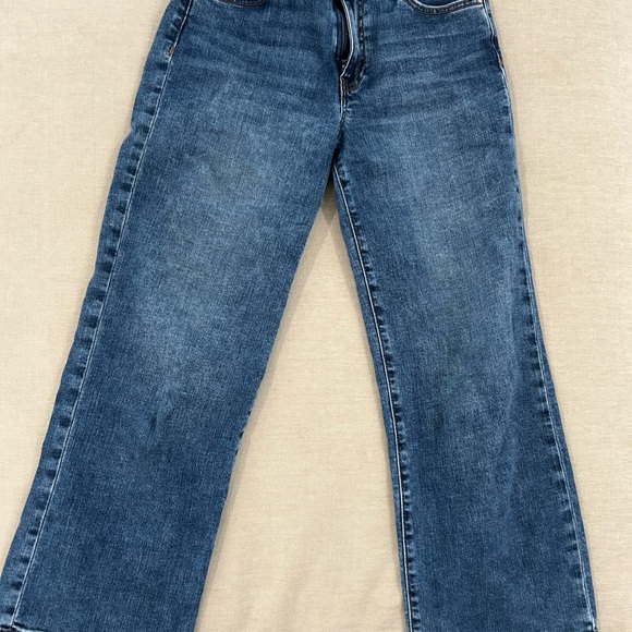 Kut from the Kloth Blue Cropped Flare Jeans - Size 2 - Stretchy - Picture 2 of 4